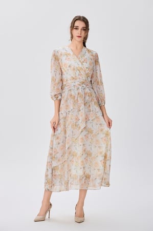 فستان شيفون بيج بنقشة الزهور الترابية