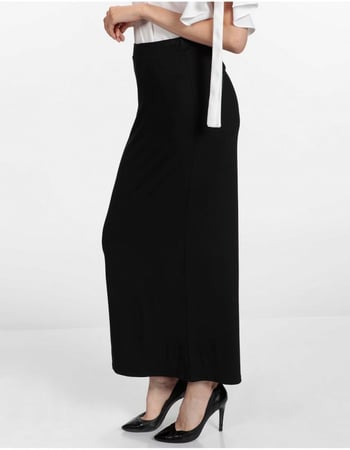 تنورة كريب ميدي  اسود