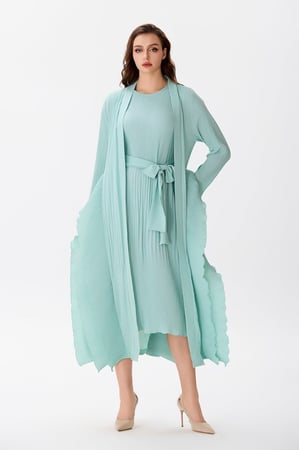 فستان مؤلف من قطعتين بليسية