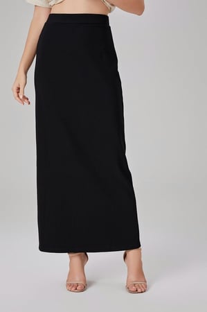 تنورة مقلم سحب