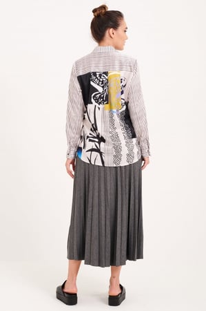 بلوزة مطبوعة