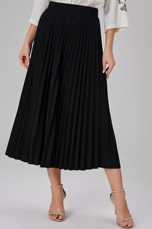 تنورة كلوش مكسر أسود