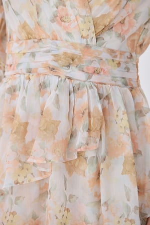 فستان شيفون بيج بنقشة الزهور الترابية