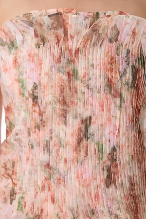 فستان اورغنزا بنقشة الورد