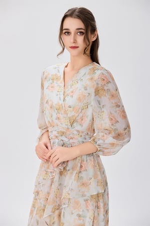 فستان شيفون بيج بنقشة الزهور الترابية