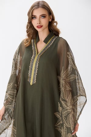 جلابية شيفون زيتي مزينة بتطريز ذهبي