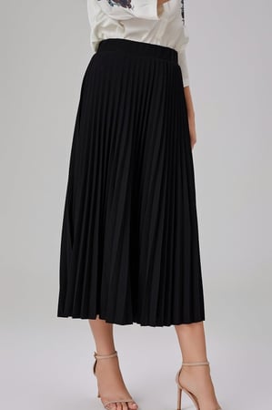 تنورة كلوش مكسر أسود