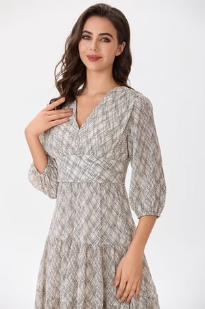 فستان شيفون بنقشة عصرية