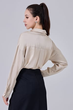 بلوزة ساتان بيج