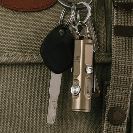 كشاف(A3 pro)بودي: ألمنيوم-صحراوي