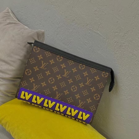 شنطة يد لويس فيتون