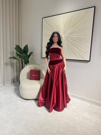 فستان أمبيريال المخملي – عنابي