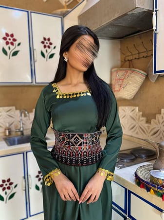 جلابية التأسيس اخضر مع حزام منفضل