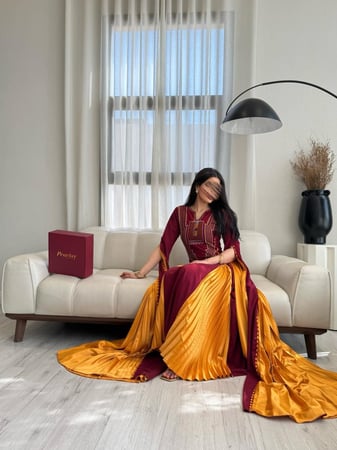 جلابية عسيريه  عنابي وكسرات كركمي