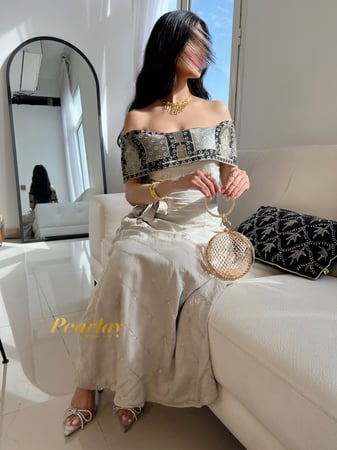 جلابية رماديه اوف شولدر