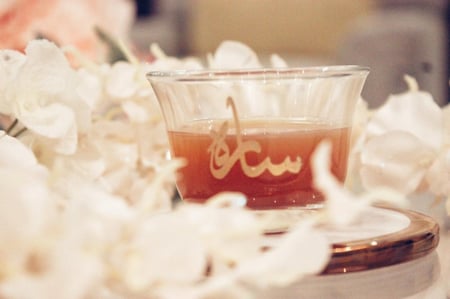 لحفلاتكم السعيده حفر اسماء على الفناجيل 6 حبات