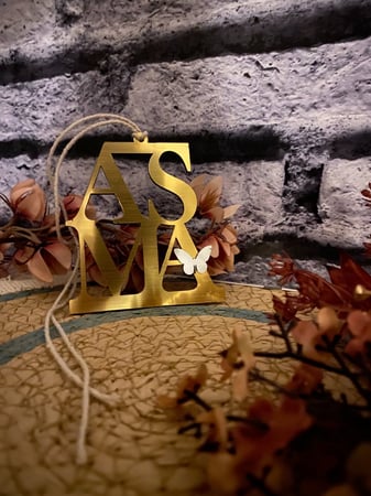 تعليقة سياره ذهبي مطفي اطلب اسمك الخاص