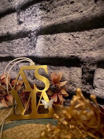 تعليقة سياره ذهبي مطفي اطلب اسمك الخاص