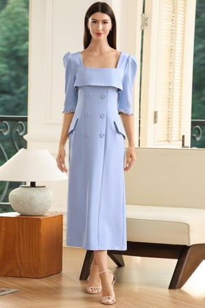 فستان مزين بكرستال