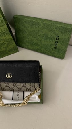قوتشي-gucci