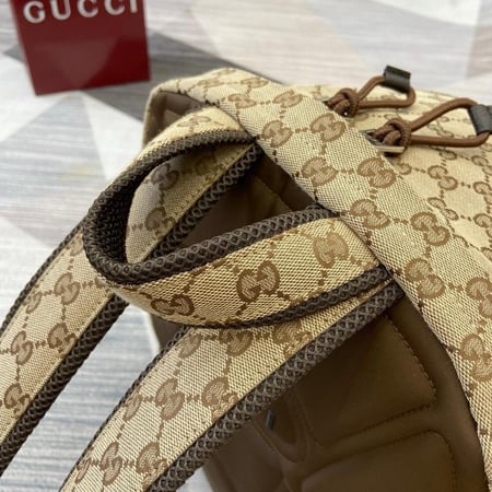 Gucci 48cm