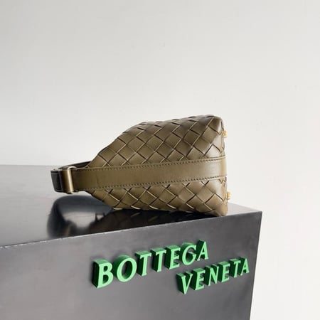 Bottega veneta 17cm