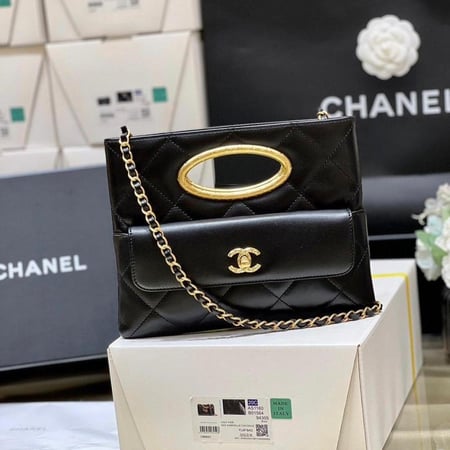 Chanel 19cm