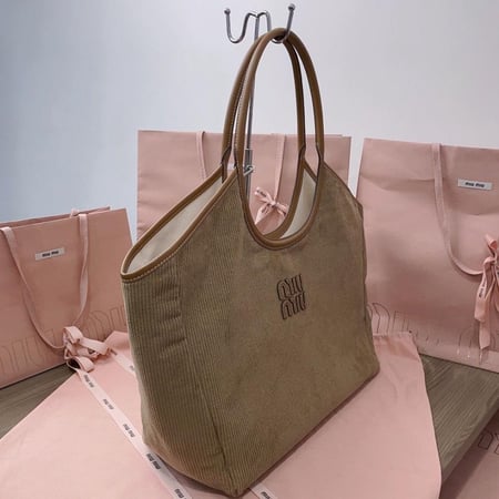 Miu Miu 38cm