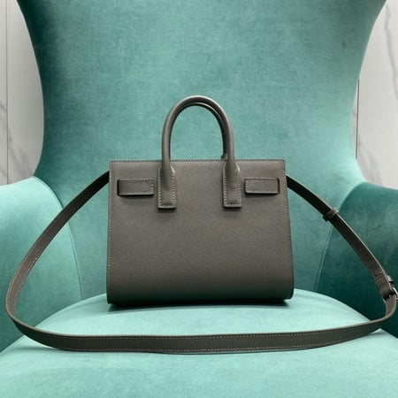 YSL 22cm