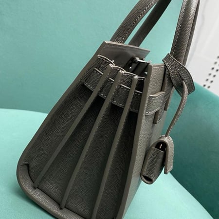 YSL 22cm