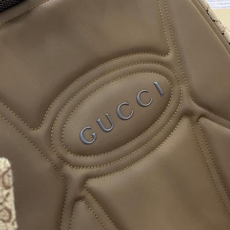 Gucci 48cm