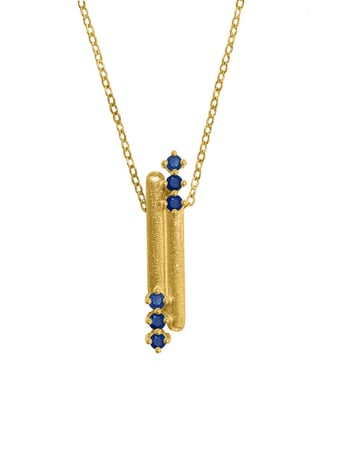 عقد ذهب عيار ١٨