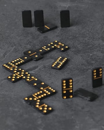 لعبة الضومنة