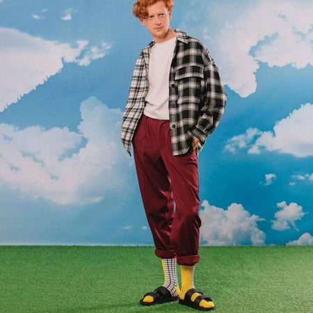 إي إم إس، جوارب، بطاطا مقلية