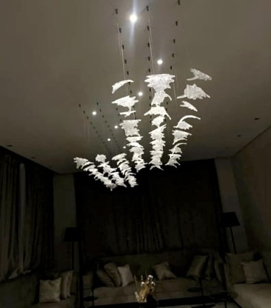 زجاج معلق على شكل ورق شجر