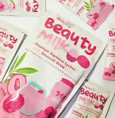 كولاجين الخلايا الجذعية السويسرية و الليتشي الياباني من دير فيس Dear Face Beauty Milk Premium Japanese Lychee Stemcell Drink