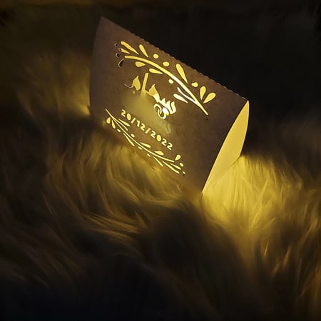 كرت طاوله مضيئ بالشموع