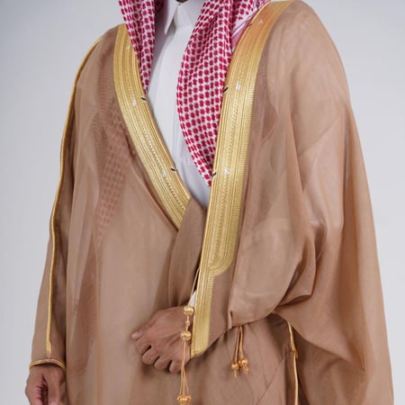 بشت المجاهد , بشوت المجاهد , بشت , المشالح الملكية , الوان الديوان بشت