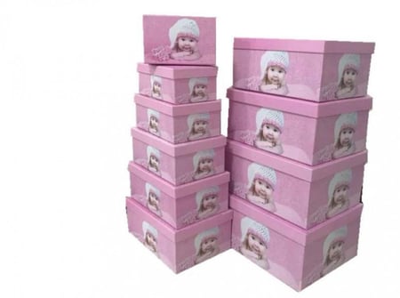 علب هدايا 10 قطع مواليد بناتي
