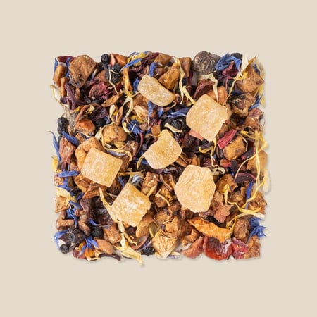 توليفة شاي الأناناس والخوخ