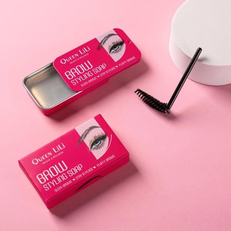 صابونة حواجب من كوين لي لي