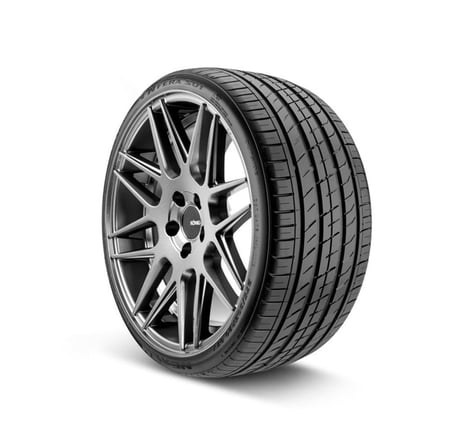 225/45/19 نيكسن