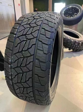 265/40/22 كمفورس