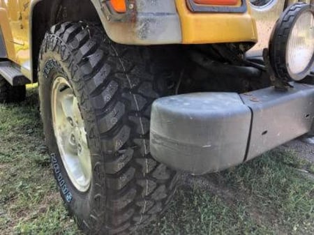 285/70/17 سايلون - حجري