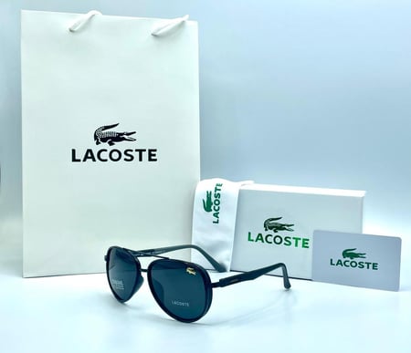 نظارات لوكوست