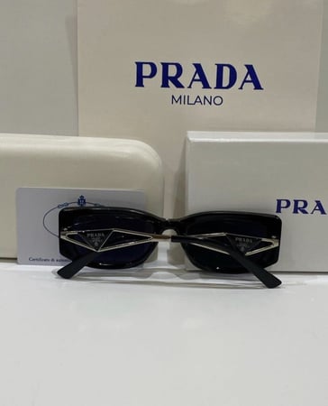 نظارات برادا