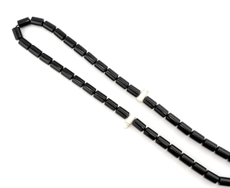 سبحة المرجان الأسود الطبيعي (اليسر) مستخرج من البحر الأحمر مزين بالعاج