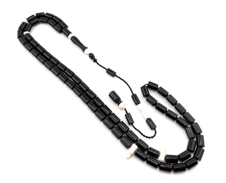 سبحة المرجان الأسود الطبيعي (اليسر) مستخرج من البحر الأحمر مزين بالعاج