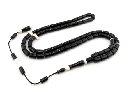 سبحة المرجان الأسود الطبيعي (اليسر) مستخرج من البحر الأحمر مزين بالعاج