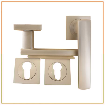 مقبض باب مفصول